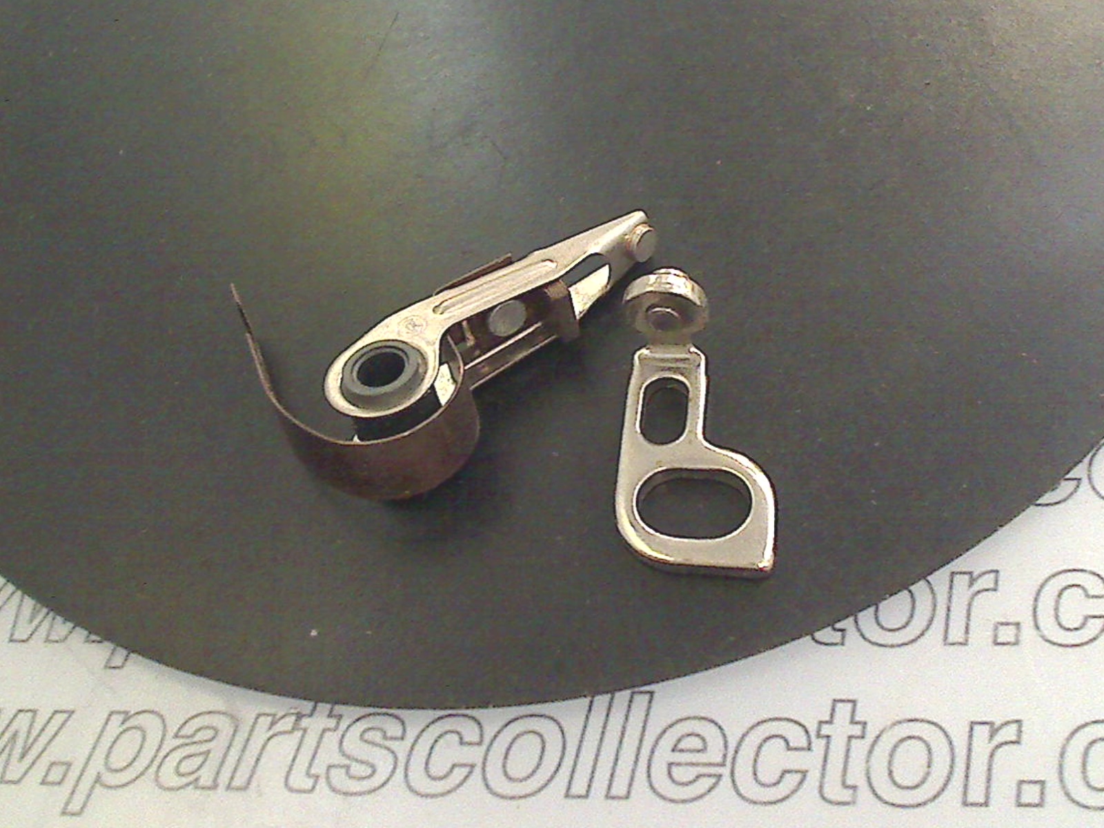 BOSCH 1 237 013 000 Ignition code 6416 compatible with: ALFA ROMEO 1300-1600-1750-2000 GT /BERTONE, ALFA ROMEO 2600 BN - SPIDER - SPRINT 106.00/01/02, BOSCH BOSCH
